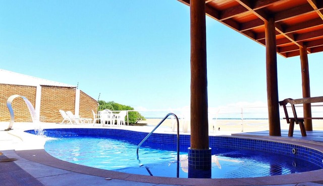 Comfort and exclusivity on the seafront of Barra de São Miguel.