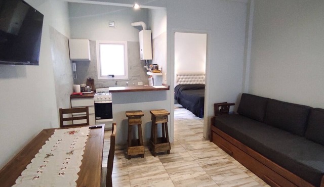 Comfortable, fully renovated 2-bedroom apartment in the Almagro bar district in ABO