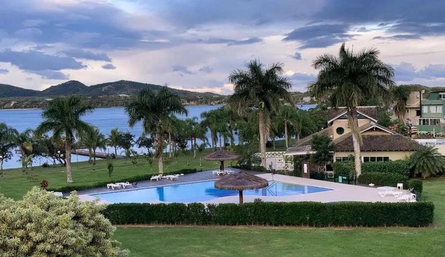 Complete Apartment in a Condo Resort by the lake