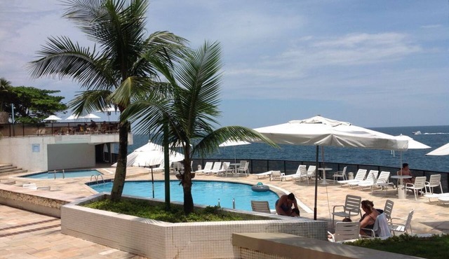 Costão das Tartarugas-80 m.do sea. 5 pools. wifi- Netflix 3 bedrooms. 8 adults. 2 large.