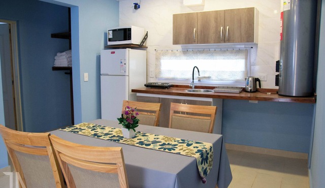 Cozy 1-bedroom apartment in welcoming Ciudad Evita with AC