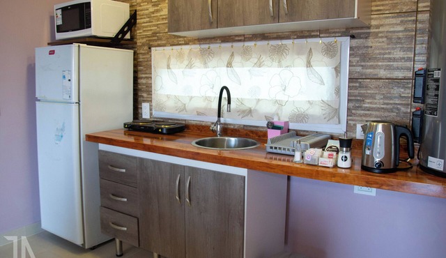 Cozy 1-bedroom apartment in peaceful Ciudad Evita with AC