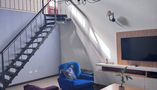 Cozy family house in Parque Leloir with swimming pool, barbecue and lots of greenery.