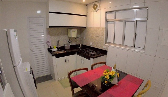 Cozy house with easy access to the Vila Sônia metro station.