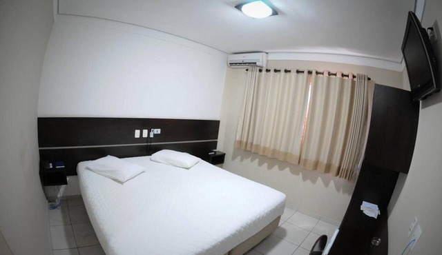 Cristal Palace Inn
