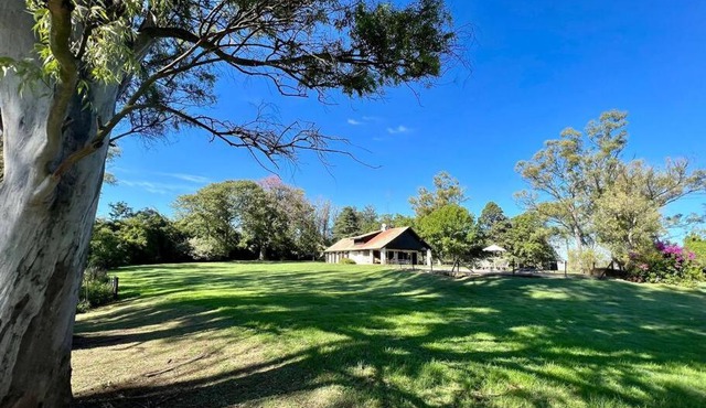 Delightful Cottage Overlooking the Parana River.