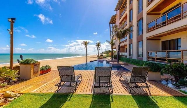 Deluxe Beachfront Apartment with Fantastic View and Infinity Pool in Caucaia