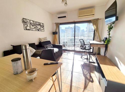 Departamento en Movistar Arena con balcón soleado