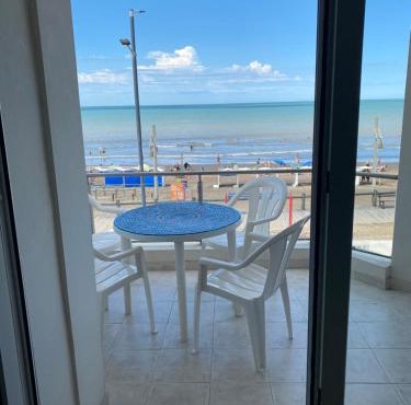 Departamento frente al mar 1 B