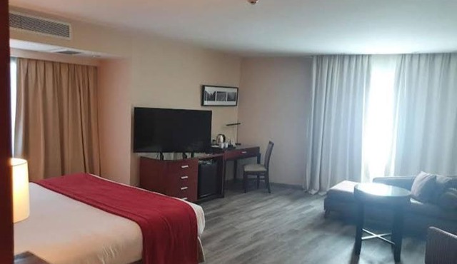 Diplomatic Hotel