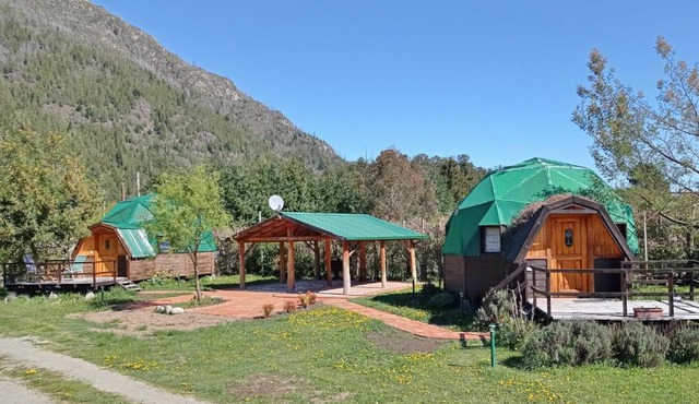 Domos Puelo in Lago Puelo