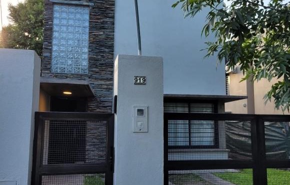 Duplex Familiar