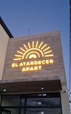 El Atardecer Apart