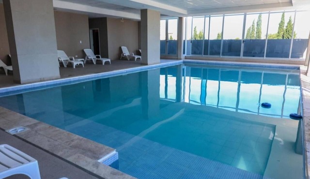 Elegant Stay Near Plaza Estrada With Outdoor Pool Free Breakfast And Parking