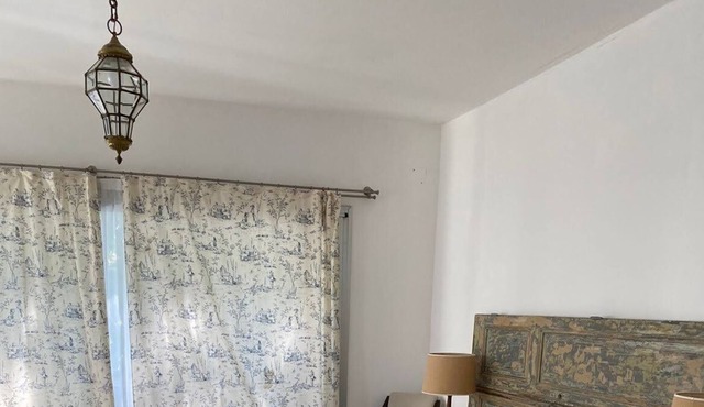 En-suite room, in a family home near the coast of Vicente Lopez