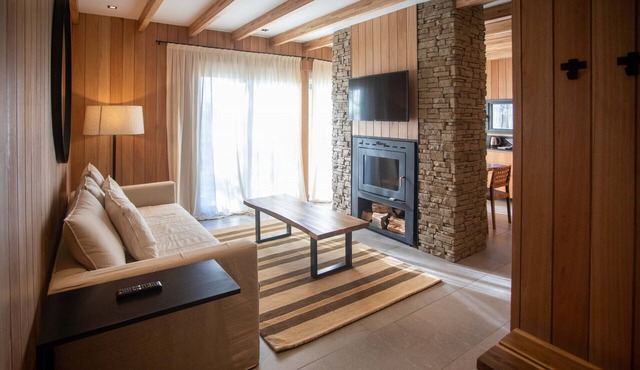 Escape to the Mountain: Luxury villa in San Martín de los Andes
