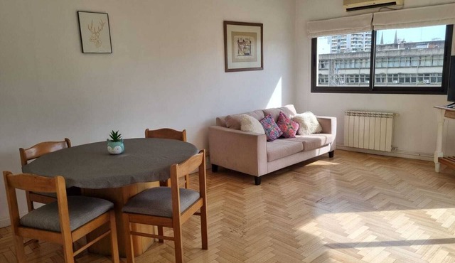 Excelente Departamento en Palermo/Colegiales Sobre Avenida Cabildo