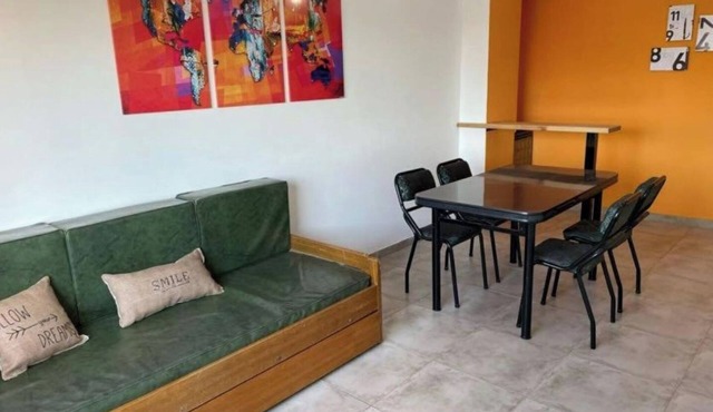 Excellent apartment on a high floor in the city just 200 meters from the beach.