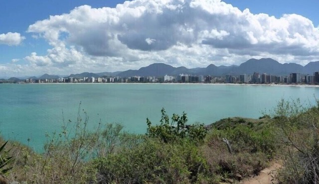 EXCELLENT APPARTMENT OF FRONT TO SEA 3 qtos with Balcony in Guarapari