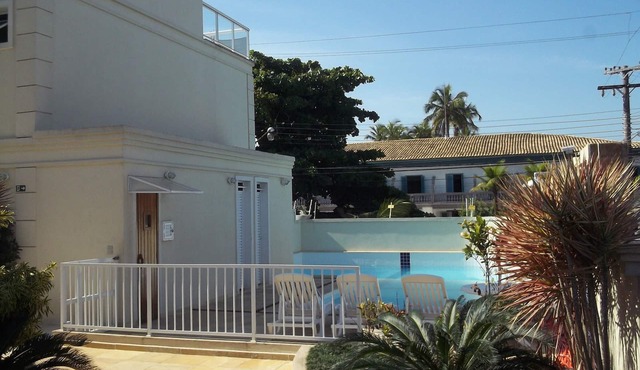 Exclusive triplex house in a gated community with sea views