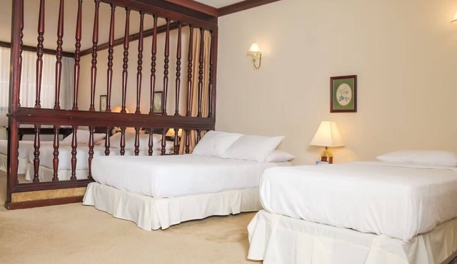 Family Escape in Asunción | Relaxing Stay w/Spa, Gym & Pool Access in Asunción