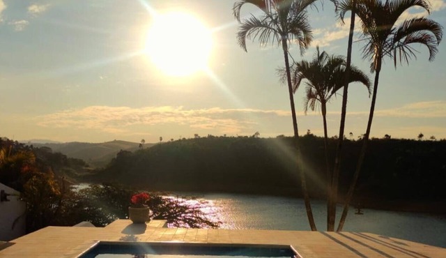 Farm in Closed Condominium and Foot in the water of the dam of Igaratá!