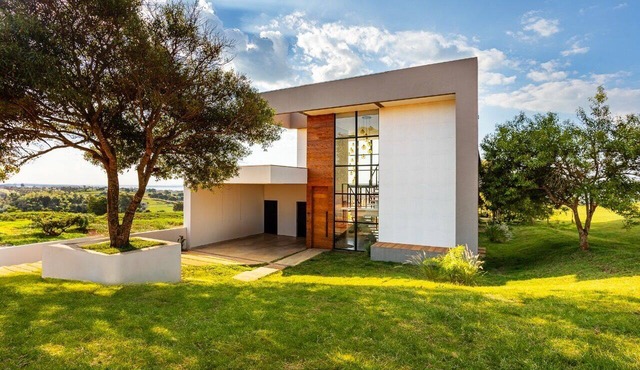 Febe Mansion, 4 suites with pool on the dam, Riviera de Sta. Christina XIII in Paranapanema