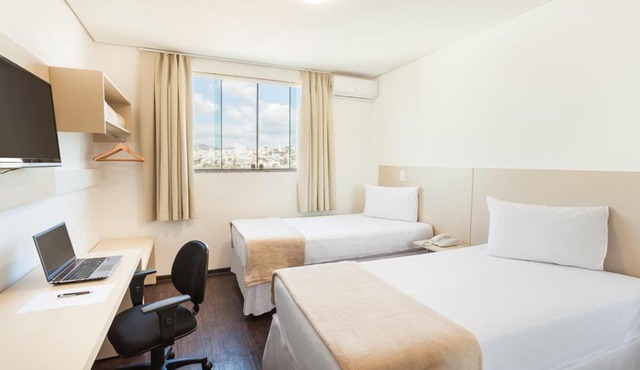 Front Hotel Expominas