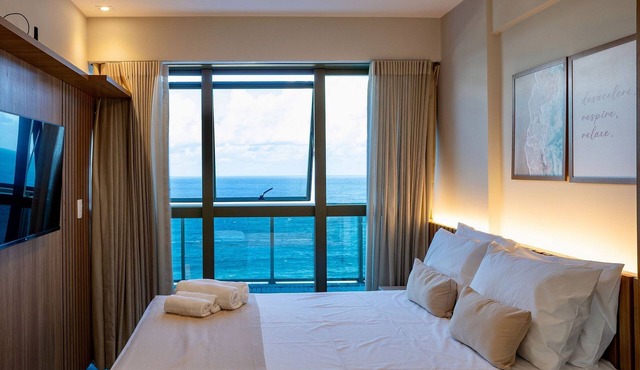 Fully Equipped 2 Bedroom with Ocean View in Barra