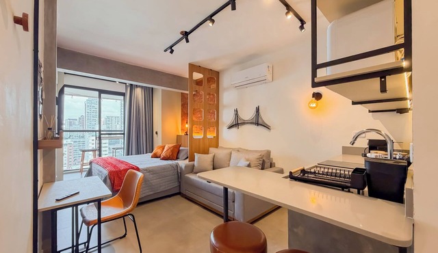 Fully furnished apartment overlooking Nubank Park (formerly Allianz) and with a garage.