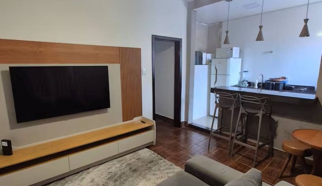 Fully furnished apartment with 60m², 2 bedrooms, central location.