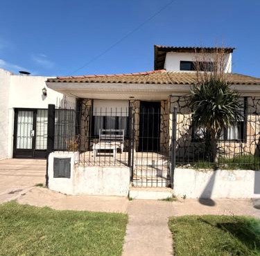 Gran casa para 8 personas Quequen Beach