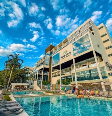 Grand Suítes Family Resort