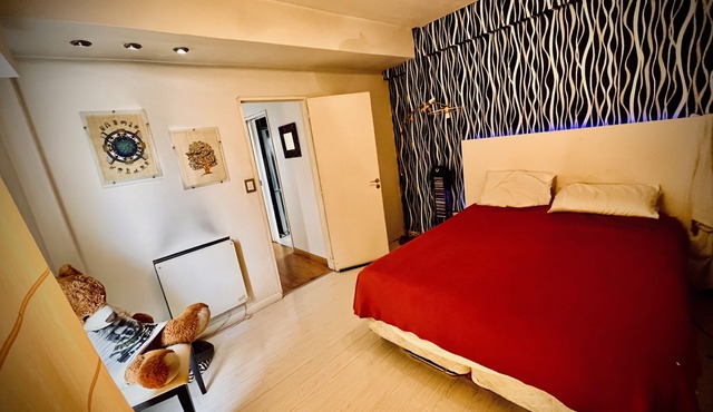 Habitacion en Hogar Acogedor con Ubicación Privilegiada: ¡todo a tu Alcance!