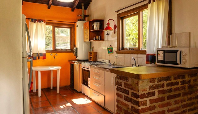 Hermosa Casa con Jardín y Vista a las Montañas