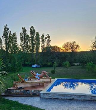HERMOSA CASA con 4000mts de PARQUE en las SIERRAS DE CORDOBA
