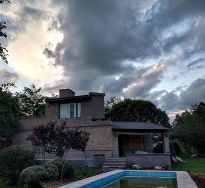 Hermosa casa en Potrero de Garay