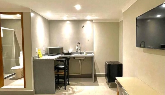 HMG Suites Inn Budget Rio
