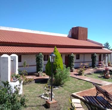 Hosteria Manantial de Carpintería