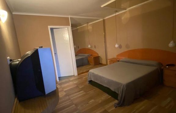 Hotel-Alojamiento Candilejas