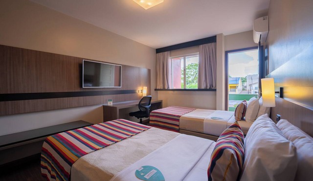 Hotel Deville Express Guaíra in Guaira