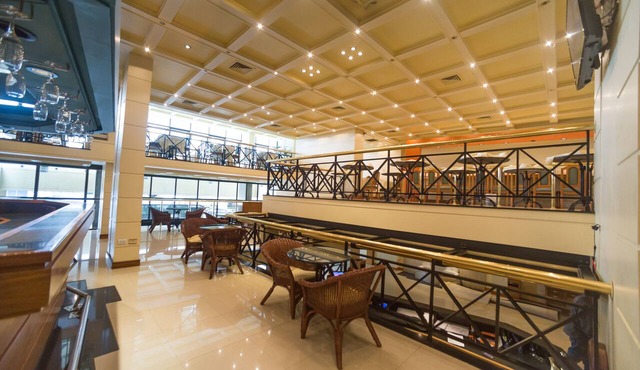 Hotel Versailles