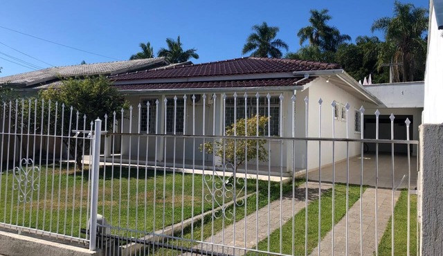 House 1 Km from Beto Carrero