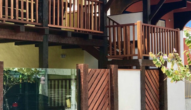 House 255 - 5 minutes from Praia do Forte. 2nd/3rd floor.