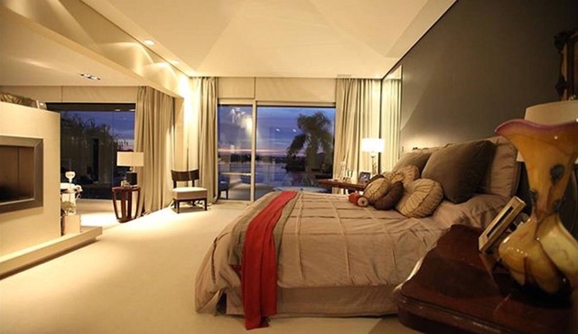House with great views to the Bahua Grande