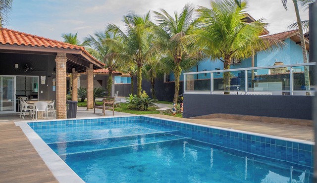 HOUSE WITH 5 SUITES AND HEATED POOL IN GATED COMMUNITY IN PARADISE OF BORACEIA! in Morada da Praia Bertioga