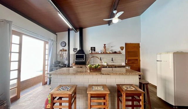 House/Chalet in Barra da Tijuca with Swimming Pool Near the Beach in Rio de Janeiro