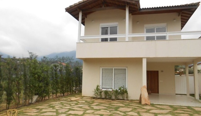 House in a gated community for seasonal rental.