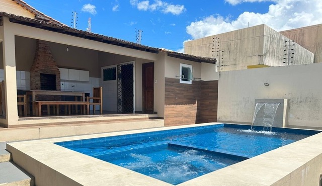 House with 4 bedrooms, 3 suites, swimming pool with SPA and whirlpool and barbecue in Salinópolis