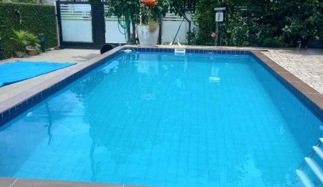 House with a pool in Matinhos that can accommodate up to 15 people. Super comfortable. in Matinhos